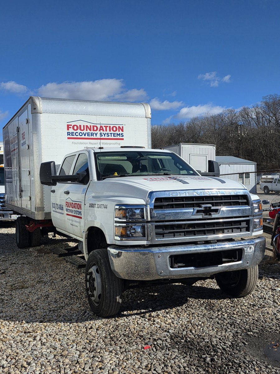 Mobile Techs service truck on-site